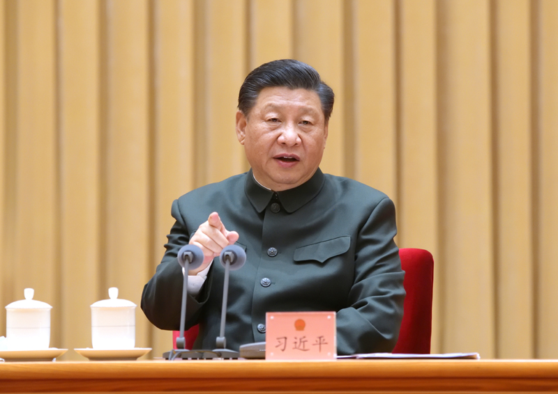 3月9日下午，中共中央總書記、國(guó)家主席、中央軍委主席習(xí)近平出席十三屆全國(guó)人大四次會(huì)議解放軍和武警部隊(duì)代表團(tuán)全體會(huì)議并發(fā)表重要講話。新華社記者 李剛 攝
