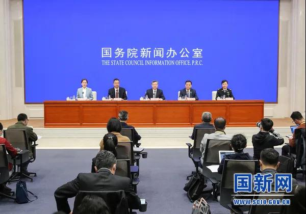 2021年3月25日，國(guó)務(wù)院新聞辦公室舉行政策例行吹風(fēng)會(huì)，請(qǐng)商務(wù)部、工業(yè)和信息化部、海關(guān)總署有關(guān)負(fù)責(zé)人介紹《區(qū)域全面經(jīng)濟(jì)伙伴關(guān)系協(xié)定》生效實(shí)施國(guó)內(nèi)相關(guān)工作情況，并答記者問(wèn)。
