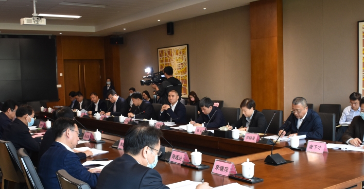 2021年4月8－9日，工業(yè)和信息化部黨組成員、副部長辛國斌赴福建省廈門市，調(diào)研金磚國家新工業(yè)革命伙伴關(guān)系創(chuàng)新基地（下稱“金磚創(chuàng)新基地”）工作進(jìn)展情況。