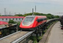 首列商用磁浮3.0：全球首創(chuàng)采用車載直線電機(jī)感應(yīng)供電等自動(dòng)化科技