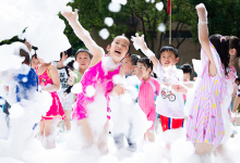 習(xí)近平在“六一”國(guó)際兒童節(jié)到來(lái)之際向全國(guó)廣大少年兒童致以節(jié)日的祝賀：祝小朋友們學(xué)習(xí)進(jìn)步、快樂(lè)生活、茁壯成長(zhǎng)|習(xí)近平致信祝賀中國(guó)兒童中心成立40周年