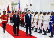 李克強(qiáng)同柬埔寨首相洪森舉行會(huì)談|李克強(qiáng)：支持柬提升農(nóng)業(yè)科技化、產(chǎn)業(yè)化水平，支持柬加快推進(jìn)工業(yè)化