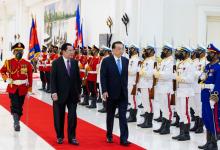 李克強(qiáng)同柬埔寨首相洪森舉行會(huì)談|李克強(qiáng)：支持柬提升農(nóng)業(yè)科技化、產(chǎn)業(yè)化水平，支持柬加快推進(jìn)工業(yè)化