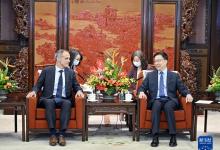 國(guó)家副主席韓正會(huì)見(jiàn)施耐德電氣公司董事會(huì)主席趙國(guó)華|韓正會(huì)見(jiàn)來(lái)華出席中國(guó)發(fā)展高層論壇2023年年會(huì)的部分跨國(guó)公司負(fù)責(zé)人