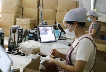 四川成都：青白江小羽毛“飛進”世界大賽事