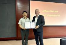 德國斯圖加特大學(xué)教授Alexander Verl訪問沈陽自動(dòng)化所