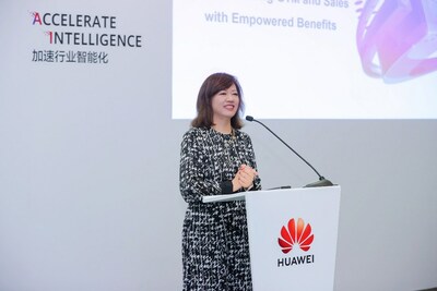 華為云全球Marketing與銷售服務總裁石冀琳發(fā)表演講