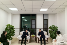 盧軍與湖北九峰山實(shí)驗(yàn)室主任丁琪超一行座談