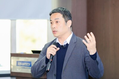 研華（中國(guó)）工業(yè)物聯(lián)網(wǎng)事業(yè)群副總經(jīng)理李景恩