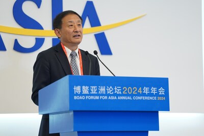 中國企業(yè)改革與發(fā)展研究會會長彭華崗