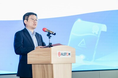上海地鐵維護(hù)保障有限公司總工程師、申通阿爾斯通董事奚笑冬致辭