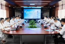 譚旭光與李彥宏座談交流，共話用 AI 激活生產(chǎn)新動(dòng)能