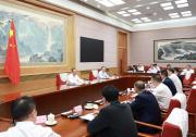 李強(qiáng)主持召開經(jīng)濟(jì)形勢(shì)專家和企業(yè)家座談會(huì)