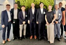 DEKRA德凱董事會主席兼CEO Stan Zurkiewicz與聯(lián)想董事長兼CEO楊元慶一行會談，在AI等領(lǐng)域加強雙向合作伙伴關(guān)系