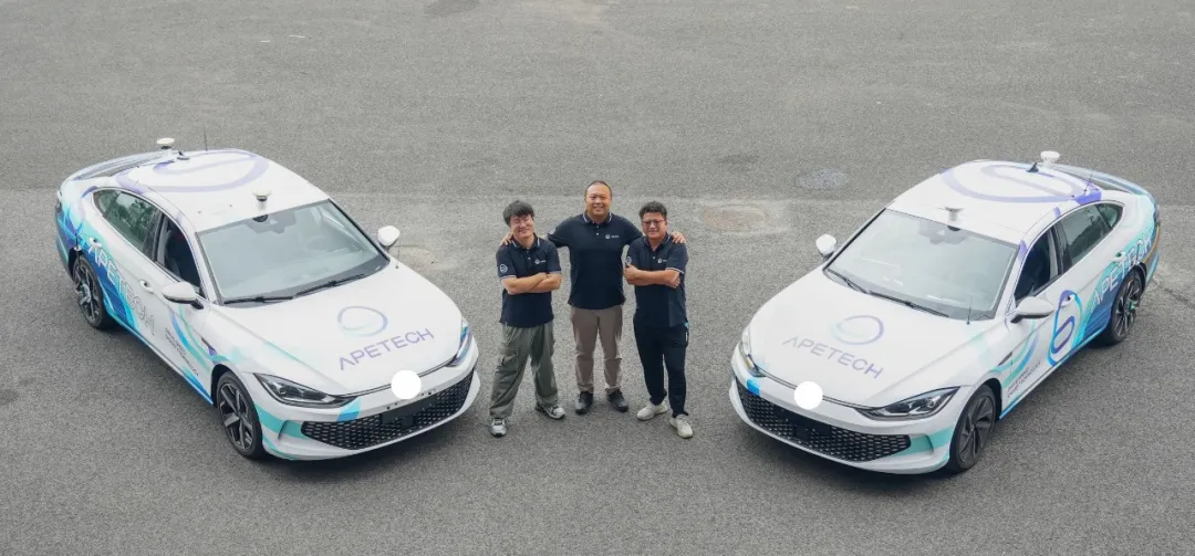 宏景智駕助力高盛擎動無人駕駛賽車正式發(fā)布！