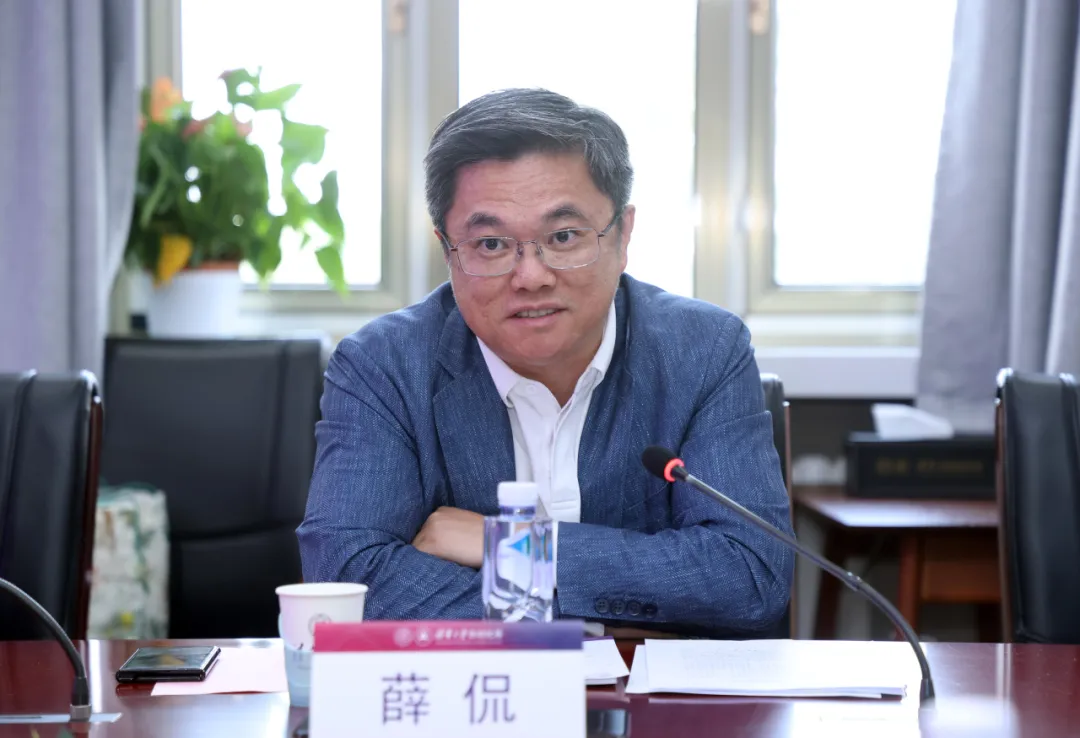 上海楊浦區(qū)委書記一行來訪清華大學(xué)自動化系