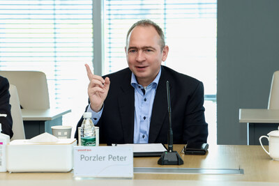 圖：TüV南德意志集團醫(yī)療健康服務部全球副總裁Peter Porzler