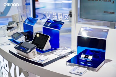 歐姆龍健康醫(yī)療“心”品展區(qū)，多方位守護(hù)患者心腦血管健康