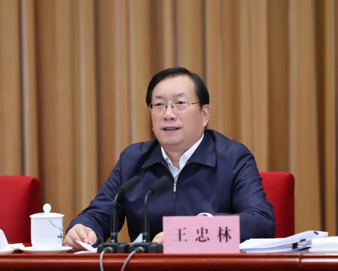 全省加快建成中部地區(qū)崛起重要戰(zhàn)略支點(diǎn)推進(jìn)大會(huì)舉行 王忠林講話 李殿勛主持