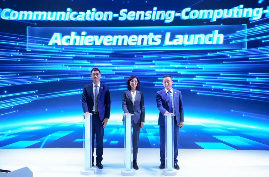 MWC 2025｜5G-A x AI創(chuàng)新成果！中興通訊與中國移動攜手重磅發(fā)布