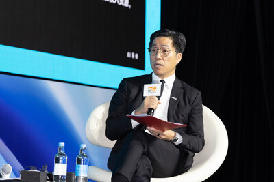 應(yīng)科院署理行政總裁及首席營運(yùn)官莊偉泉工程師于“香港特別行政區(qū)政府引進(jìn)重點(diǎn)企業(yè)辦公室呈獻(xiàn)：科技驅(qū)動產(chǎn)業(yè)及經(jīng)濟(jì)大會”上介紹應(yīng)科院的研發(fā)項目，藉此說明創(chuàng)新意念如何轉(zhuǎn)化成為可推出市場應(yīng)用的商業(yè)解決方案。