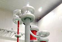 中國電氣裝備成功研制國內(nèi)首臺高海拔±400千伏、±200千伏換流變閥側(cè)套管|該產(chǎn)品采用“電、熱、力”多物理場耦合仿真技術(shù)