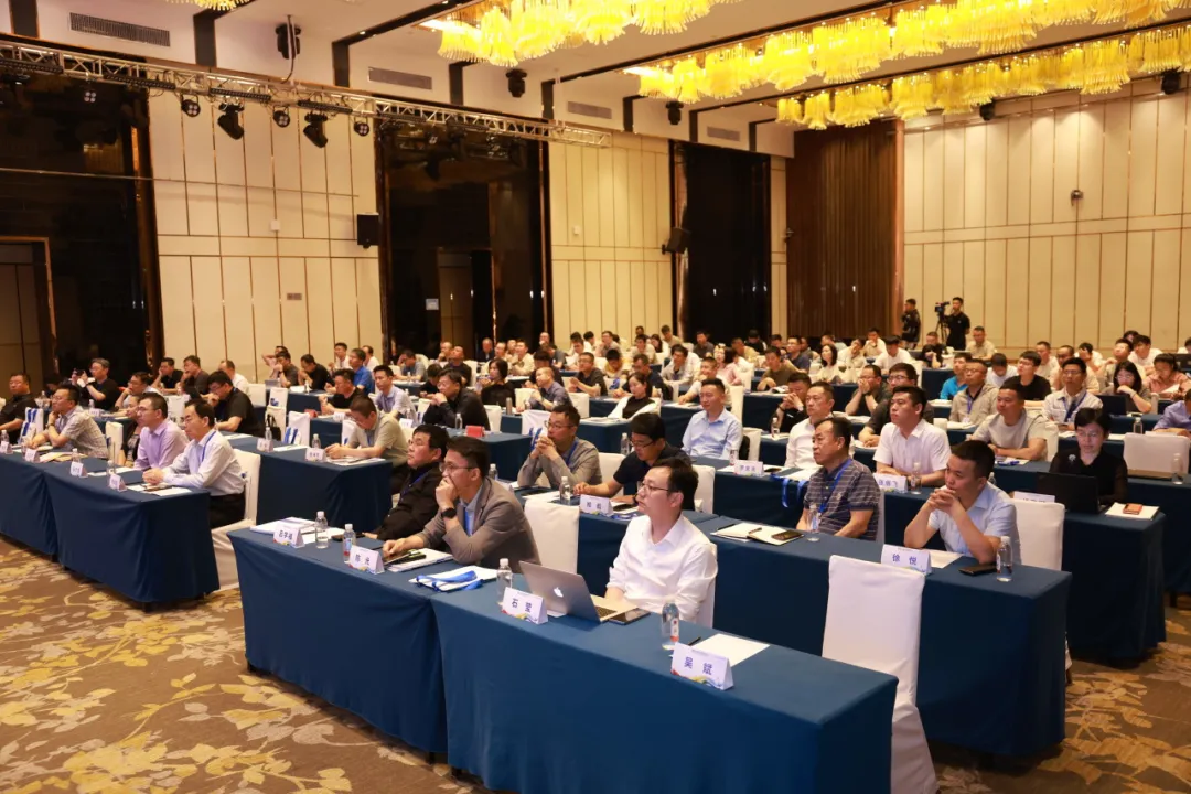以AI重構(gòu)工業(yè)安全邊界 | 2025中控技術(shù)工業(yè)AI共促大會(huì)在銀川成功舉辦