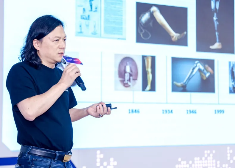 倪華良受邀出席2025腦機接口未來產(chǎn)業(yè)論壇暨“張江論劍”科創(chuàng)沙龍，并發(fā)表主題演講
