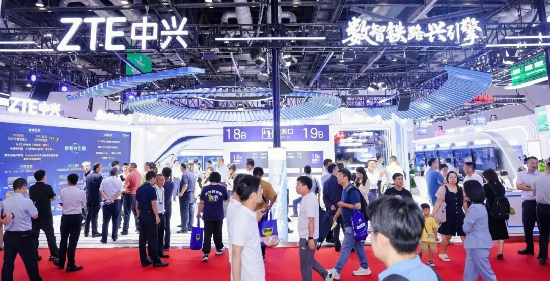 創(chuàng)新鑄根基 | 新支點操作系統(tǒng)閃耀2025中國國際鐵路展