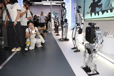 2025世界機器人大會期間，具身智能機器人4S店將作為重要的產業(yè)服務創(chuàng)新成果亮相。