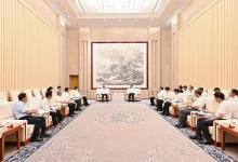 重慶人工智能學(xué)院、重慶通用人工智能研究院揭牌 袁家軍胡衡華會(huì)見何光彩一行并共同揭牌