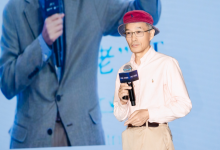 王飛躍研究員：人類還有希望？三問人工智能|預(yù)測：社會將先從“普適基本收入”邁向“普惠人本收入”