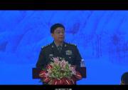 吳建民主持第五屆香山論壇的第一次全體會(huì)議