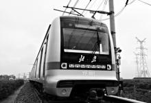北京燕房線無(wú)人駕駛真車亮相