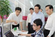 樓繼偉：頂住壓力、迎難而上，需要企業(yè)和政府共同努力